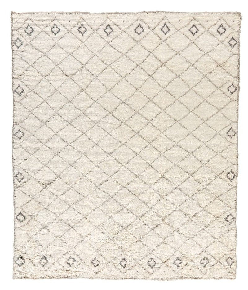 Amulet Ivory