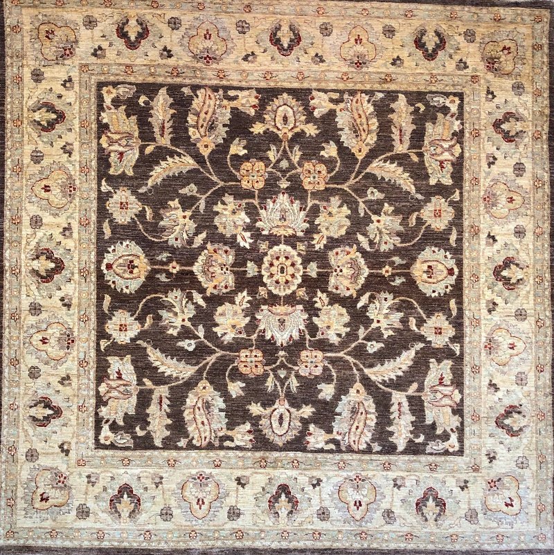 Mahal, 8'2" x 8'2"