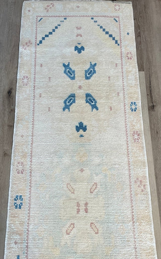 Modern Angora Oushak