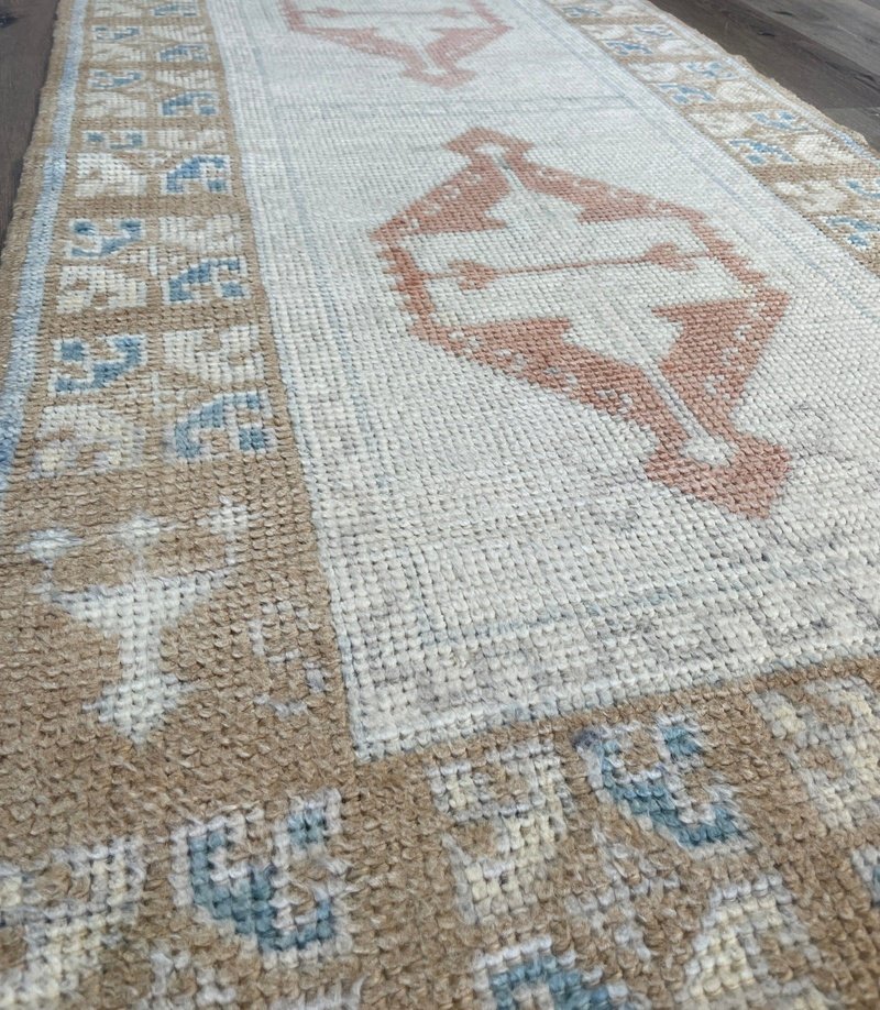 Modern Angora Oushak